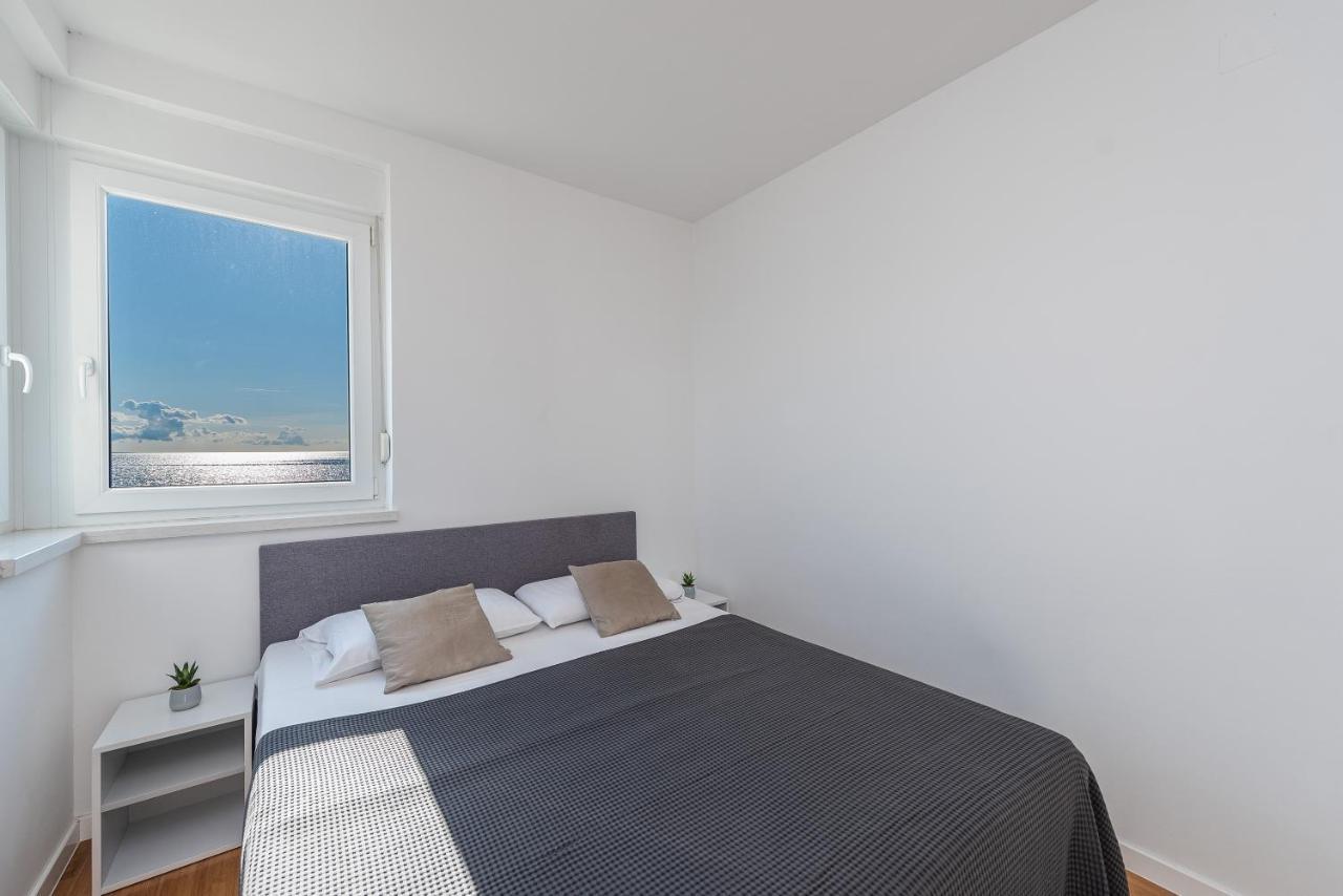 Blue Horizon Modern Ap By The Beach Novalja Exterior foto